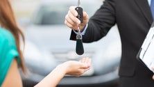 Imagem de Empresas rent-a-car não conseguem responder à procura (Vídeo)