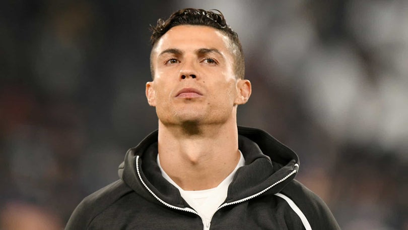 Covid-19: Cristiano Ronaldo e Juventus com testes negativos ao novo Coronavírus