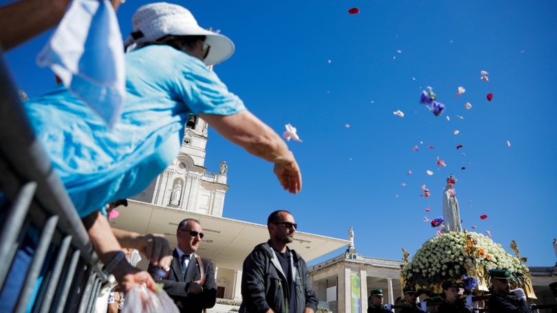 Peregrinos de Fátima aplaudem novo passo para a beatificação da Irmã Lúcia