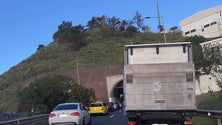 Imagem de Trânsito congestionado na via rápida
