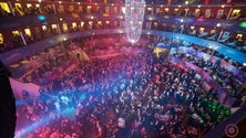 Imagem de São Miguel viu chegar 2019 nas ruas e em bailes de gala (Vídeo)