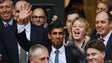 Imagem de Liz Truss felicita sucessor e promete apoiar Rishi Sunak
