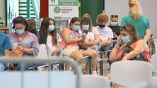 Imagem de Centenas de jovens procuram vacina (vídeo)