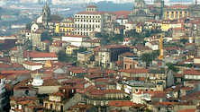Imagem de PSP investiga aparecimento de dois cadáveres em alojamento local no Porto