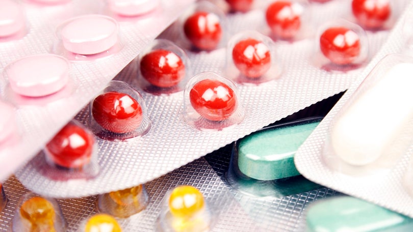 Imagem de Parlamento chumba medidas para ultrapassar falta de medicamentos em Portugal
