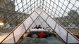 Imagem de Louvre associa-se à Airbnb e oferece uma noite para casal no maior museu do mundo