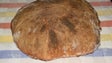 Imagem de Pães de diferentes variedades estão à venda na feira do pão (áudio)