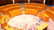 Imagem de Deputados dizem adeus ao parlamento (Vídeo)