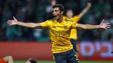Imagem de Henrique Araújo estreia-se a marcar na Liga dos Campeões em goleada encarnada
