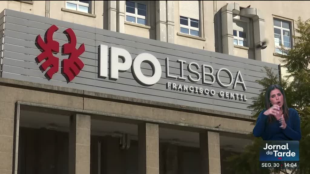 Ministra reconhece burocracia a mais na compra de medicamentos