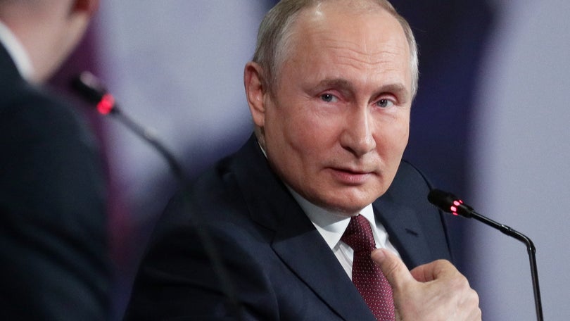 Rússia nega estar a preparar ciberataques contra os Estados Unidos