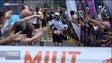 Francês  Santelli  corre 115 km em 14 horas (vídeo)