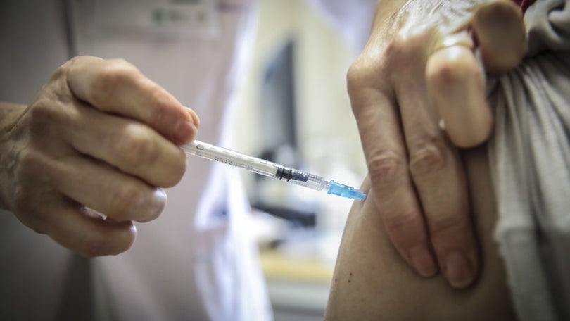Perto de meio milhão de portugueses com vacinação completa