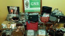 Imagem de GNR apreende mais de 5 mil euros em artigos contrafeitos