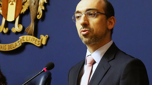 Imagem de PSD quer alterar “poder limitado” da Região