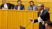 Imagem de Carlos Pereira assegura não haver recuos da República no novo hospital