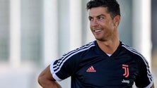Imagem de Cristiano Ronaldo regressa aos treinos da Juventus