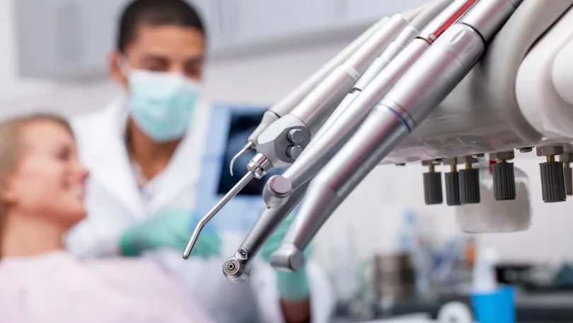 Imagem de Mais de um terço dos dentistas emigrou após seis meses de exercer em Portugal