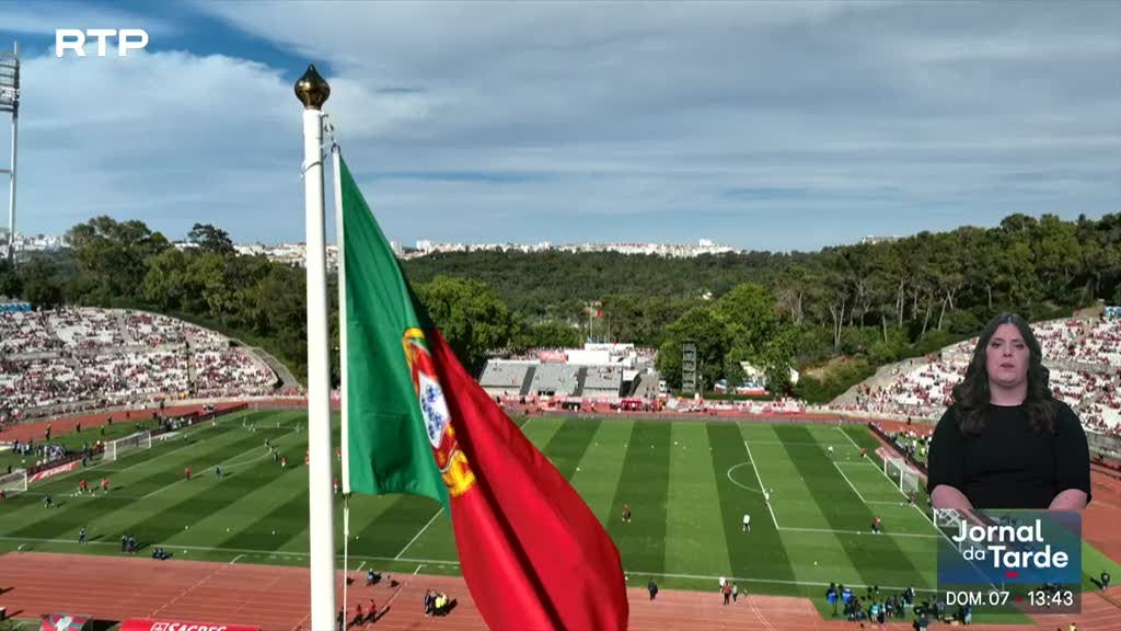 Jogo de Portugal com Chile marcado pela expulsão de Rafael L