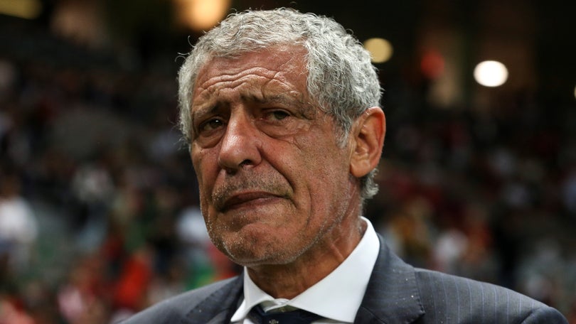 Imagem de Indeferido pedido de Fernando Santos sobre enquadramento fiscal do contrato com FPF