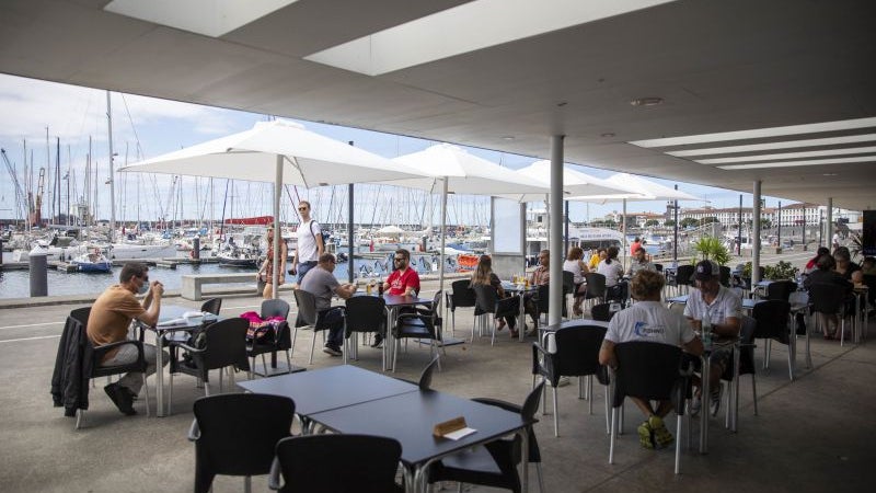 Imagem de Açores com 13 casos e sete doentes internados