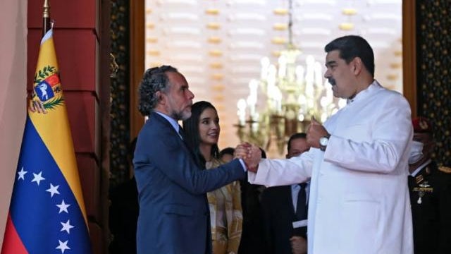 Venezuela e Colômbia anunciam reabertura das fronteiras