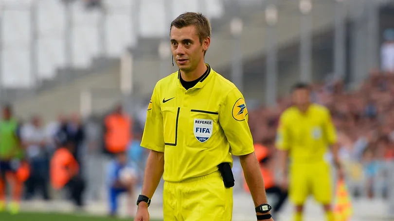 Imagem de Clément Turpin designado para dirigir final da Liga dos Campeões