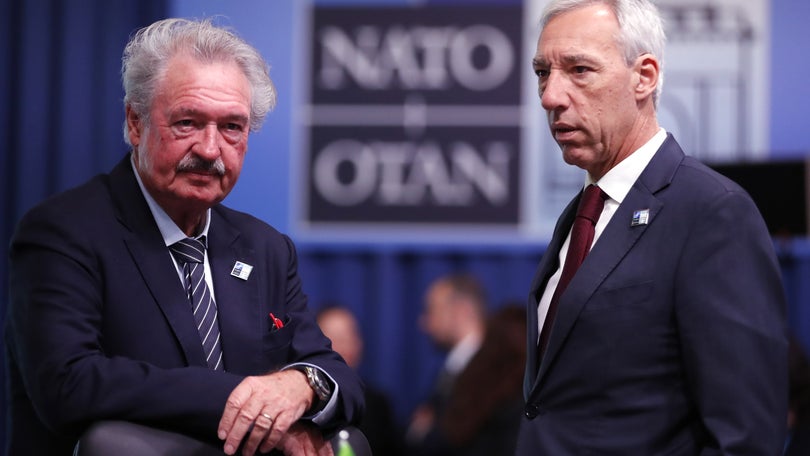 Imagem de Ucrânia: Portugal reforça com um milhão de euros pacote da NATO de ajuda não letal