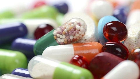 Parlamento Europeu pede a Bruxelas que limite a venda de antibióticos na UE