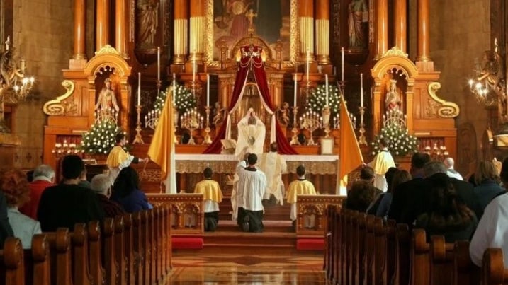 Bispos apelam a católicos que respeitem distanciamento nas missas no Natal