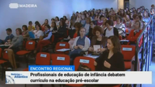 Imagem de Profissionais de educação de infância debatem currículo na educação pré-escolar