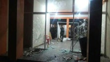 Imagem de Venezuela: Populares incendeiam câmara municipal em protesto contra `apagões` e falta de água