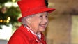 Rainha de Inglaterra encoraja celebrações de Natal