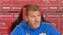 Imagem de Santa Clara recebe hoje o Belenenses SAD no estádio de São Miguel [Vídeo]