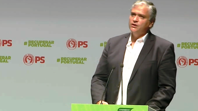 Imagem de Combate à crise deve mobilizar todos os partidos, diz Vasco Cordeiro em Coimbra