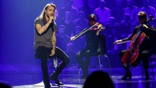 Imagem de Diogo Piçarra obtém pontuação máxima no Festival da Canção