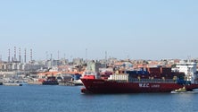 Imagem de Exportações crescem 3% e importações 17,5%