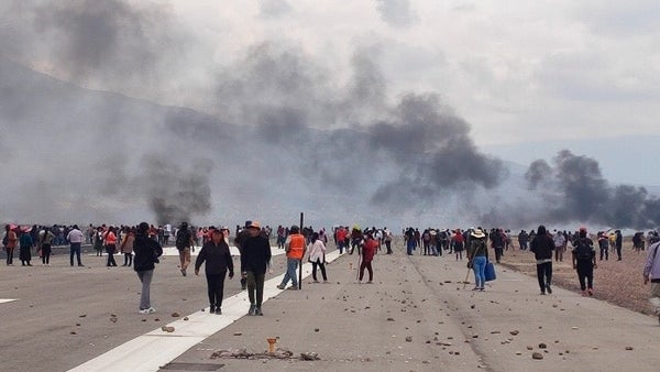 Imagem de Sete jovens portugueses retidos no Peru por conflitos