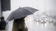 Imagem de Madeira e Porto Santo sob aviso laranja devido à chuva forte