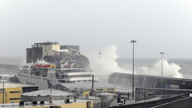Capitania do Porto do Funchal prolonga aviso de agitação marítima forte