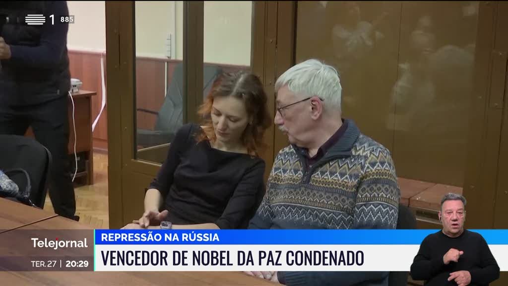 Rússia condena ativista dos direitos humanos a dois anos e meio de prisão