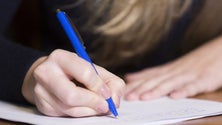Imagem de PSD quer alunos madeirenses no continente a fazer exames na Região (Vídeo)