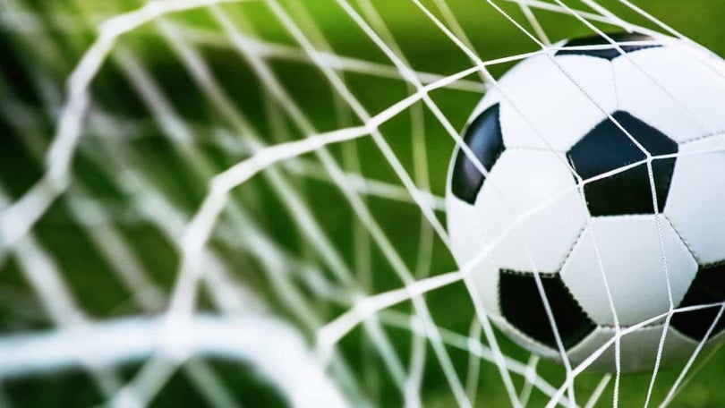 Imagem de Ex-treinador de futebol condenado por pornografia de menores enfrenta novo julgamento