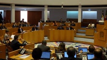 Polémica no parlamento regional por causa da imunidade parlamentar (Som)