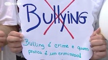 Imagem de Alunos manifestaram-se contra o bullying, na Ribeira Grande (Vídeo)