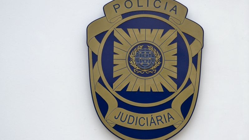 PJ detém dois médicos e sete agentes funerários