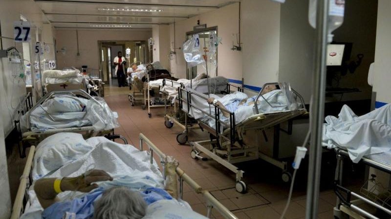 Imagem de Perto de 30 utentes sem cama no Hospital do Funchal