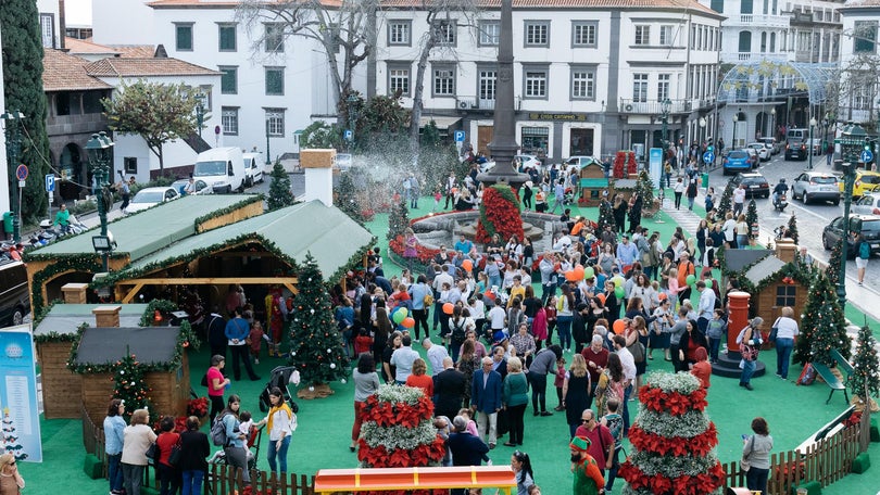 Imagem de Largo do município transformado em Aldeia Natal