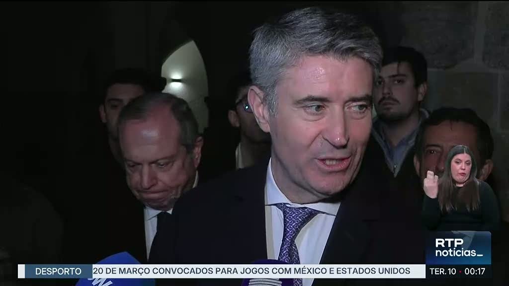 Lei laboral sem acordo. Carneiro acusa Governo de falta de humildade democrática