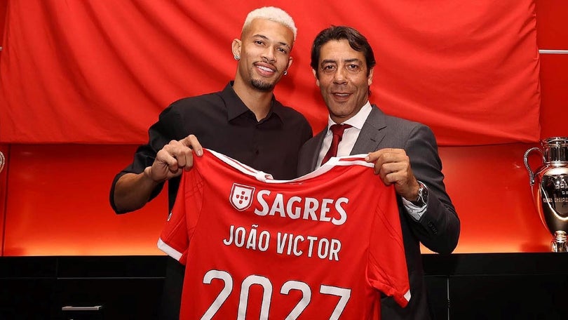Imagem de Rui Costa garante que Benfica tem «mais alguns alvos no mercado»